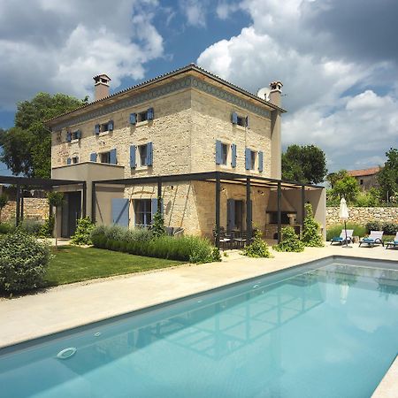 Villa Pi For 8 People In Central Istria With Heated Pool & Large Garden Tinjan Exterior photo